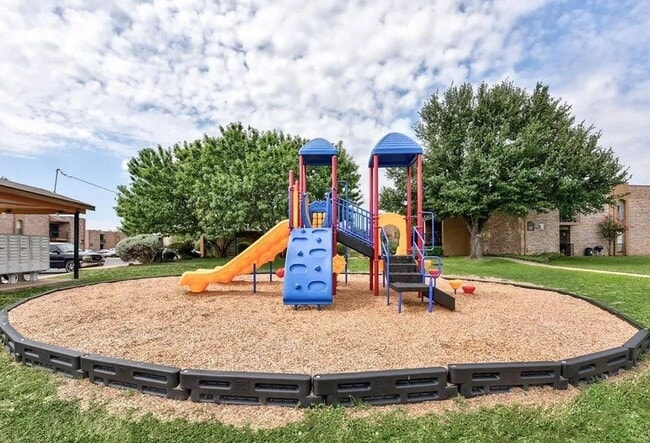 Área de juegos - Three 44 Apartments