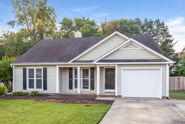 Photo - 1309 Southwind Ct SW