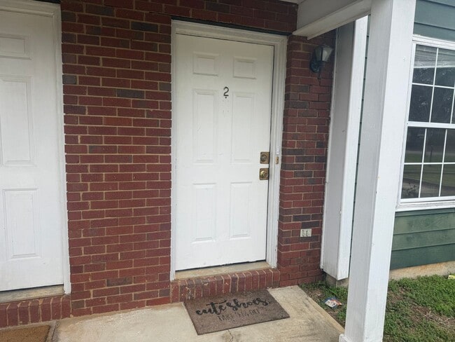 Photo - 2540 Barnesdale Wy Unidad #2