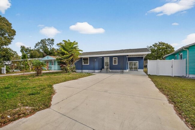 Photo - 5801 Magnolia St N