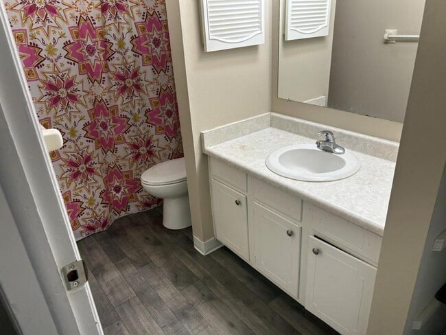 Photo - 6578 Lake Rd