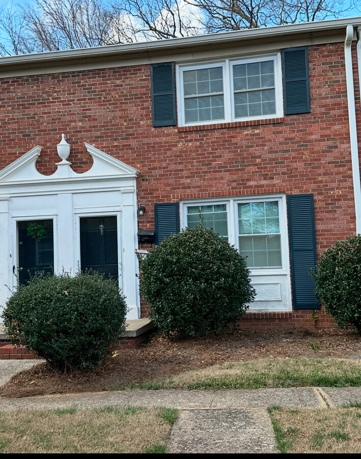 Photo - 634 Walnut St