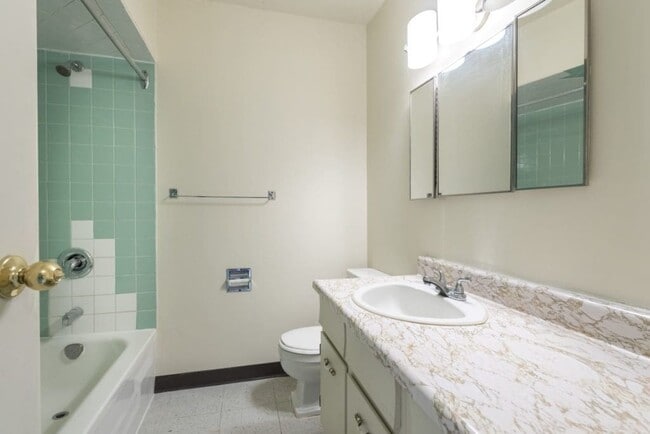 Photo - Glenmore Manor Unit 5111