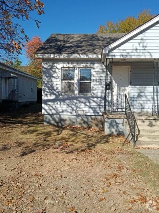Building Photo - 1420 Greenwood Ave Unit 1420 Greenwood Ave Rental