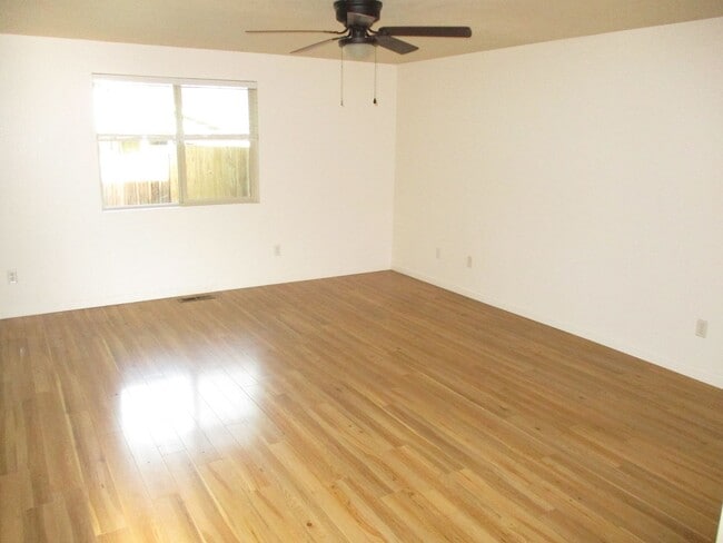 Photo - 120-1 Unidad 147