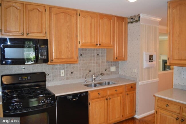 Building Photo - 16853 Capon Tree Ln