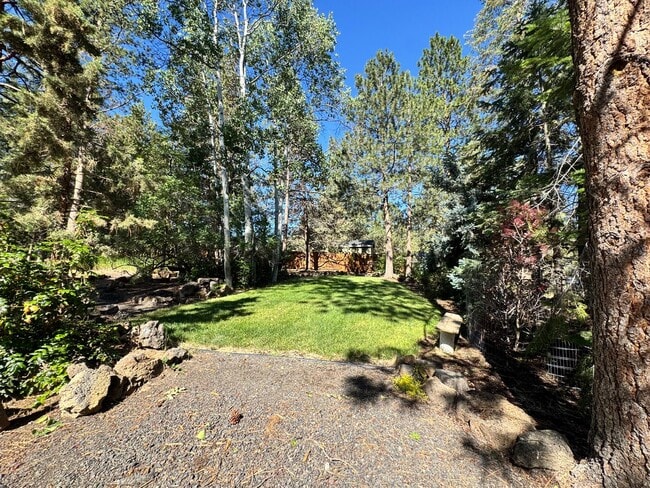 Photo - FOR RENT: FURNISHED LONG-TERM EXTREMELY COZY, PRIVATE & COMFORTABLE BEND HOME WITH MAINTAINED HUG...