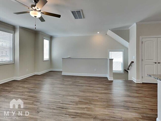 Photo - 6921 Woodland Stream Pl