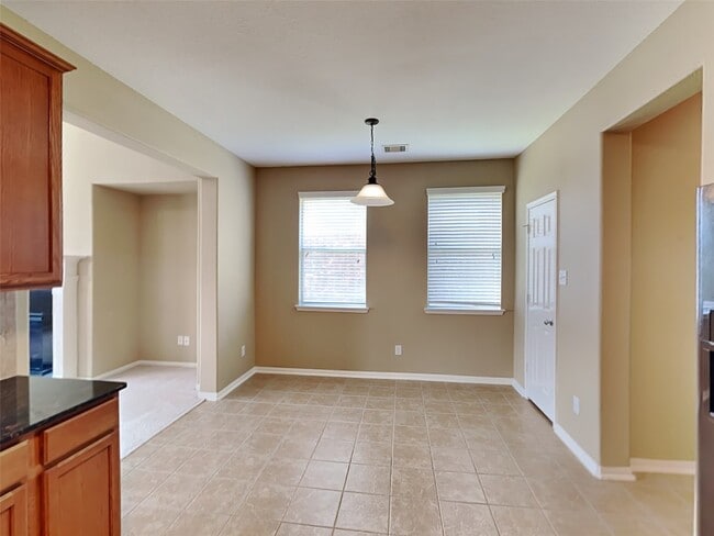 Photo - 633 Rocky Hollow Ln