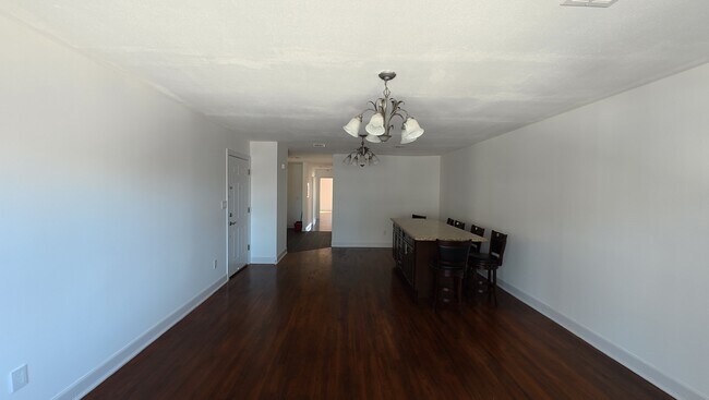 Sala/comedor - 1302 Morris St Unidad 2