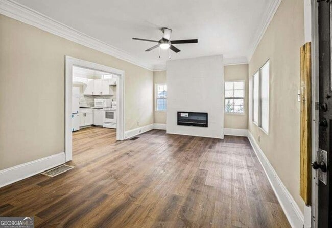 Photo - 684 S Elizabeth Pl NW
