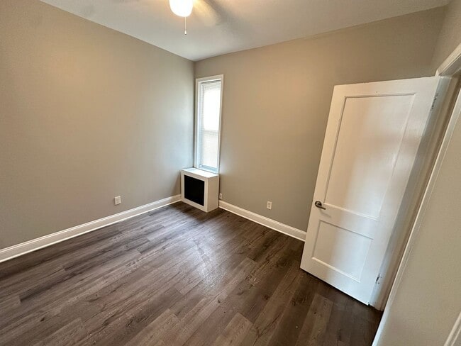 Photo - 725 S 56th St Unit B