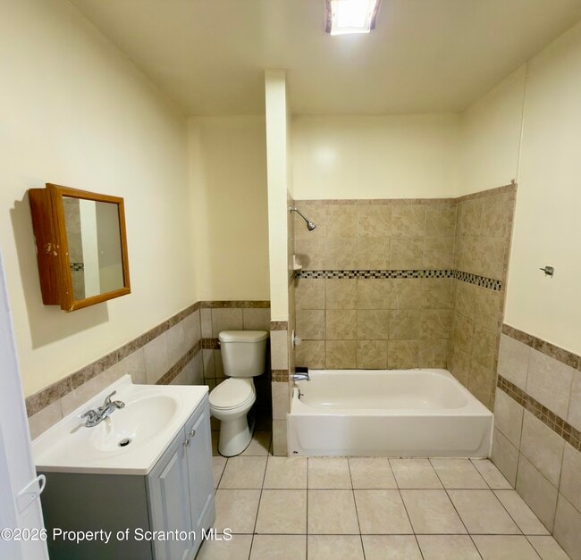 Photo - 221 Pittston Ave