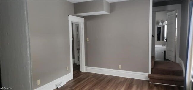 Photo - 244 Arch St