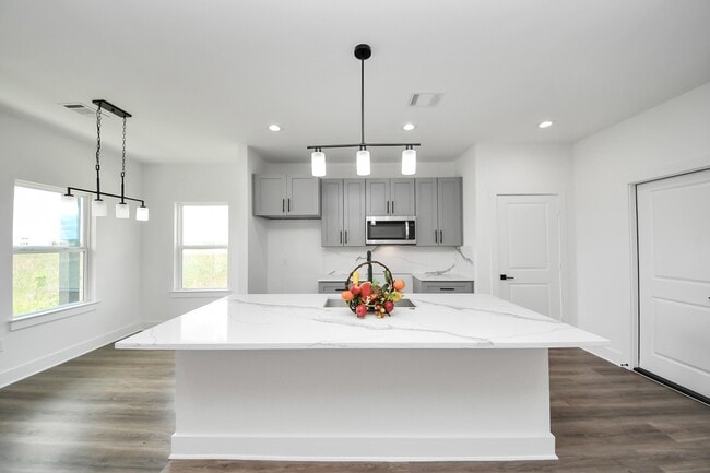 Photo - 6273 Rd 5503