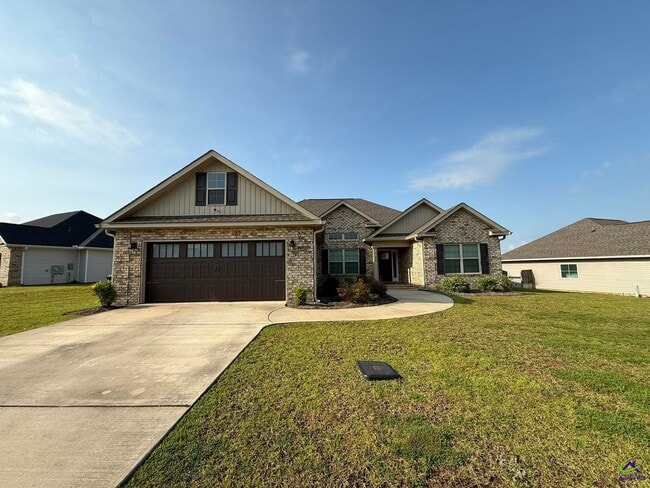 Building Photo - 313 Creek Ridge Dr