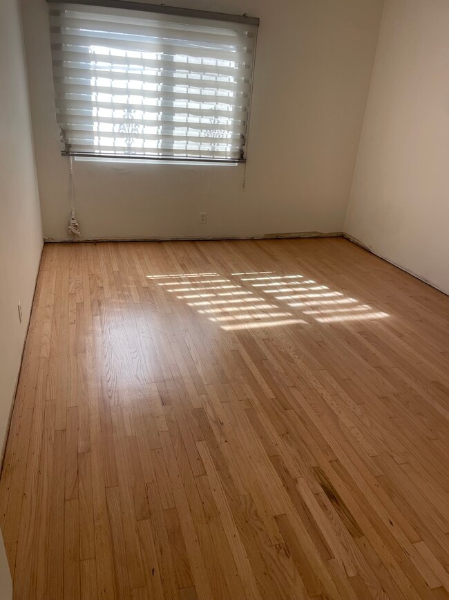 Photo - 10513 Crenshaw Blvd Unit 10513 Crenshaw Blvd #2