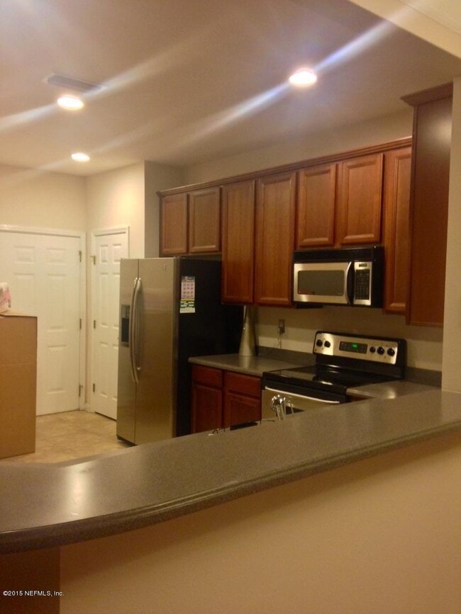 Photo - 11141 Castlemain Cir S