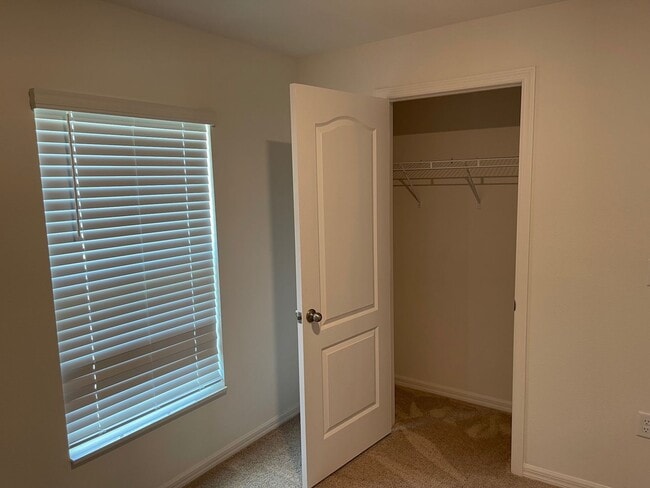 Photo - Like new 5/3/2 with screened in porch and much more...