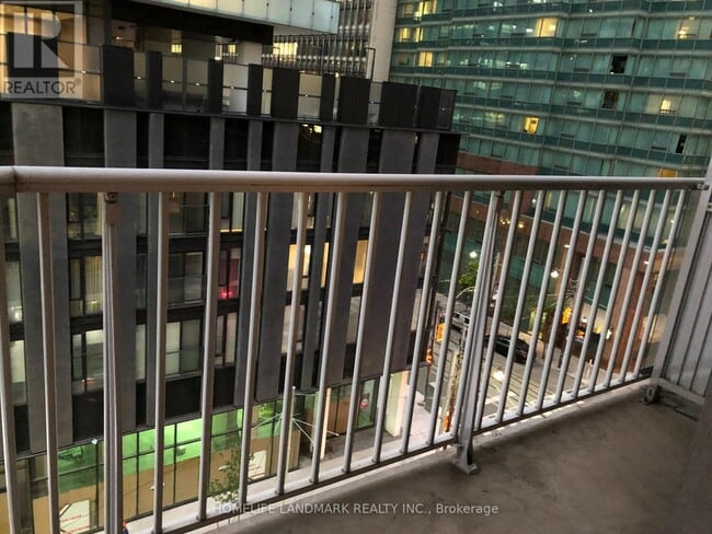 Photo - 105 Victoria St Unité 708