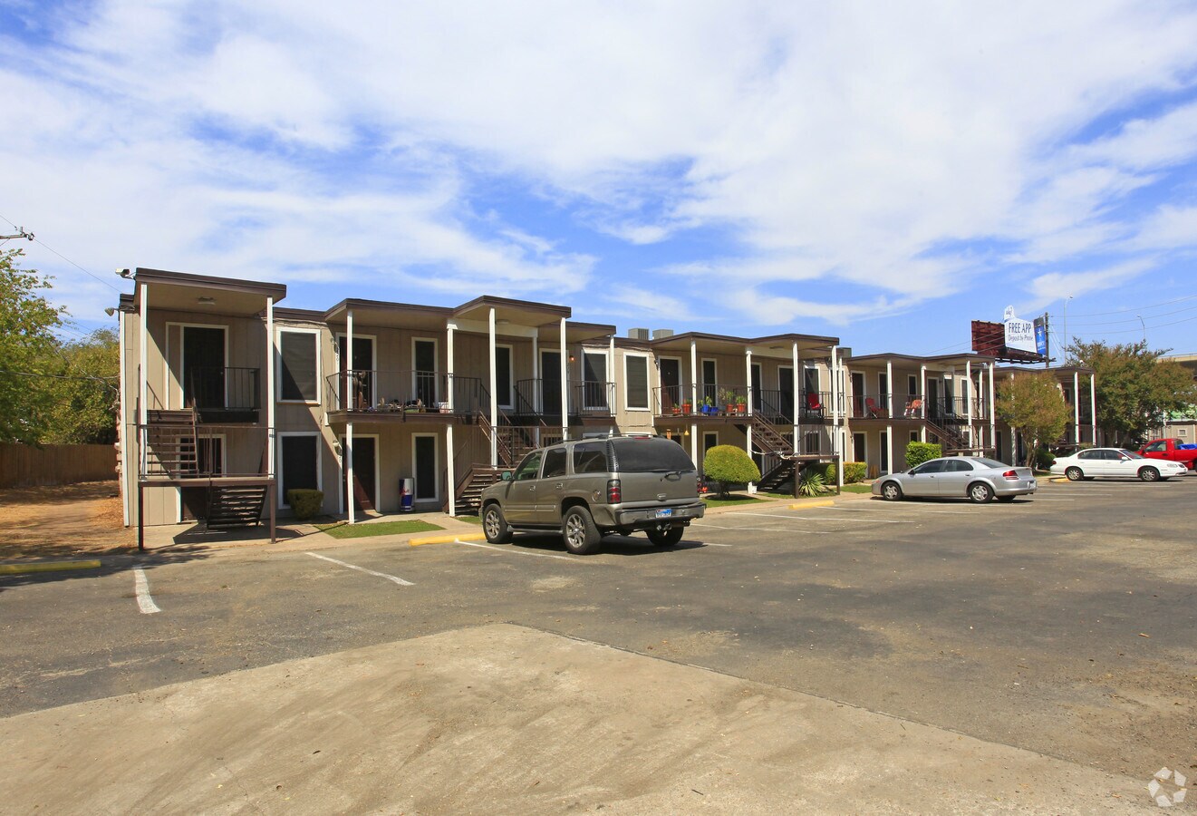 Autumn Chase - Autumn Chase