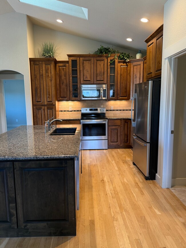 Photo - 1727 Clear Creek Ct
