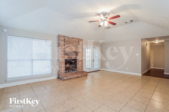 Photo - 2922 Laurelridge Dr