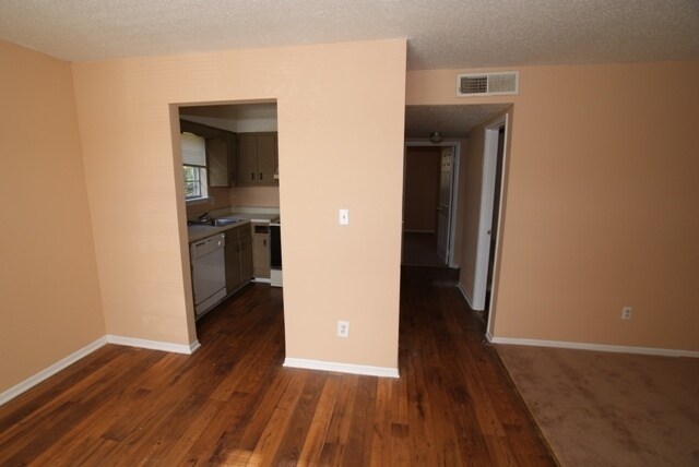 Photo - 2232 Jonathan Dr NW