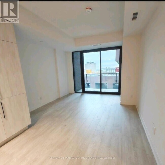 Photo - 35 Parliament St Unit 614