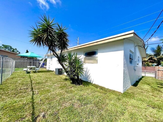 Photo - 427 N 24th Ave