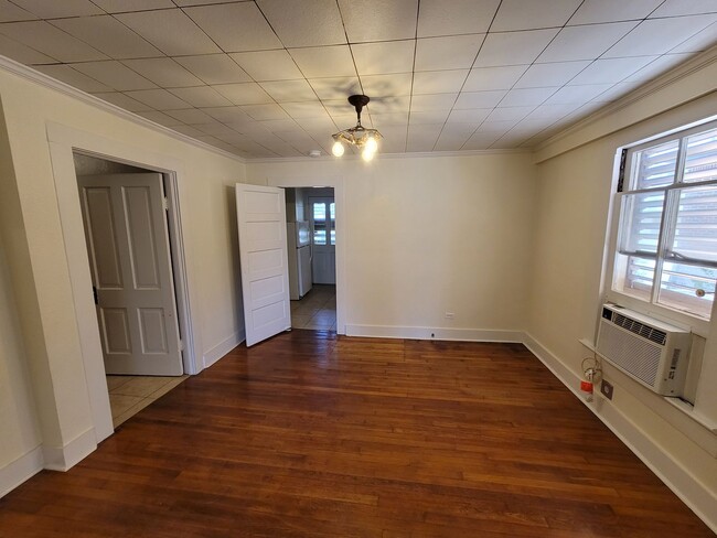 Photo - 2112KFRONT Unit 2116KDOWN-1