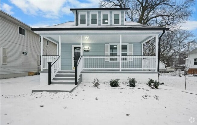 Building Photo - Come see your new home!