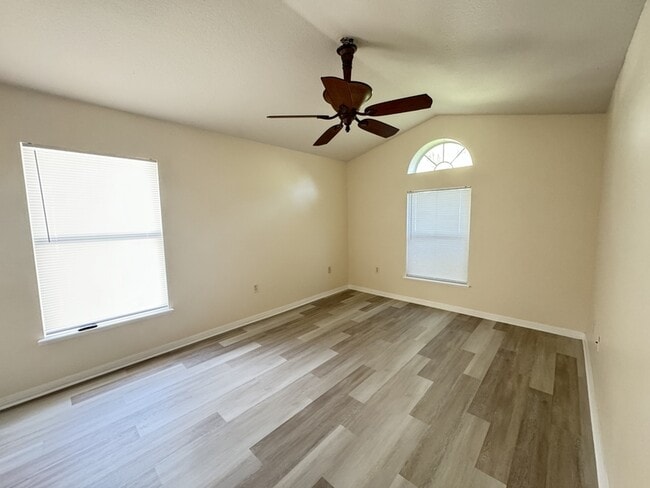Photo - 23 Zachary Wade St