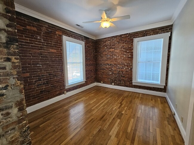 Photo - 603 Lindsay St