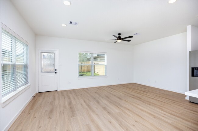 Photo - 1951 Longmire Villas Ct