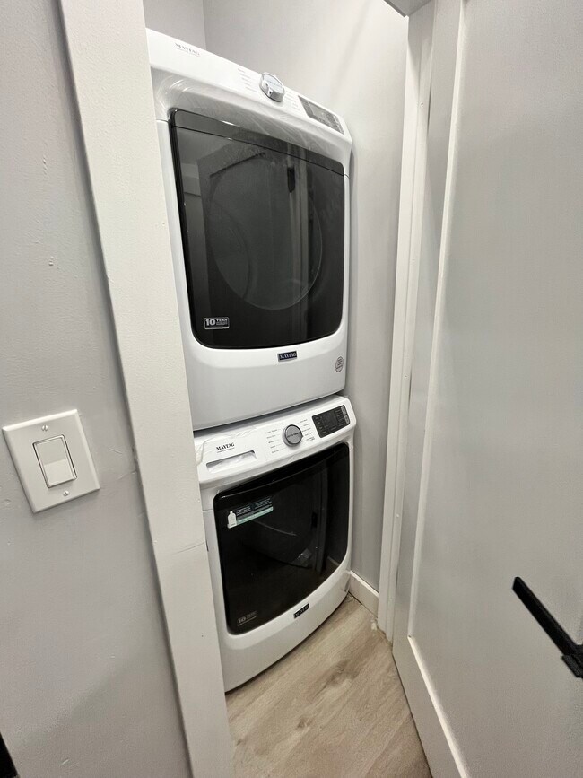 69 Lincoln St 3L - 67 Lincoln St Unit 3L