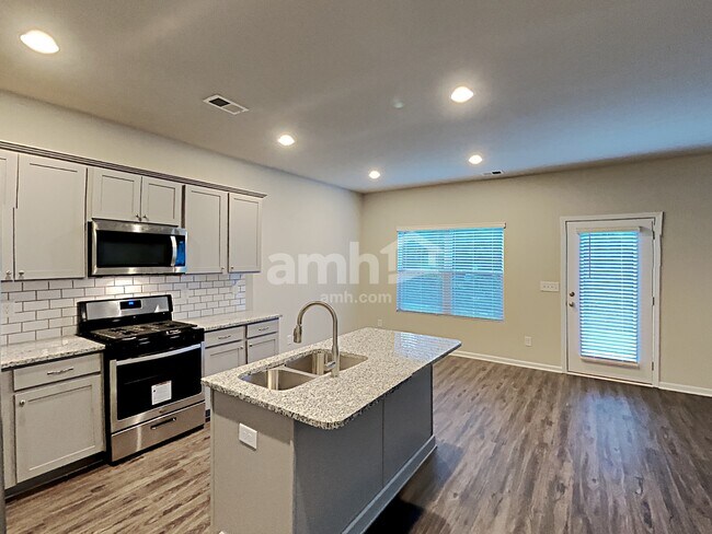 Photo - 222 N Fortune Way