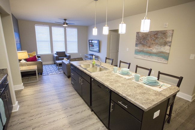 6 Bedroom Kitchen