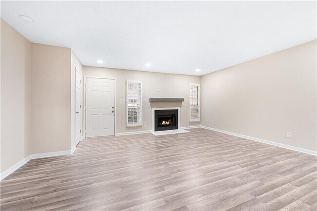 Photo - 103 Sterling Ct