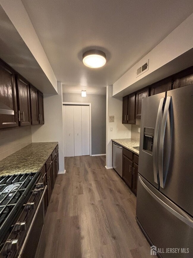 Building Photo - 42 Powderhorn Ct