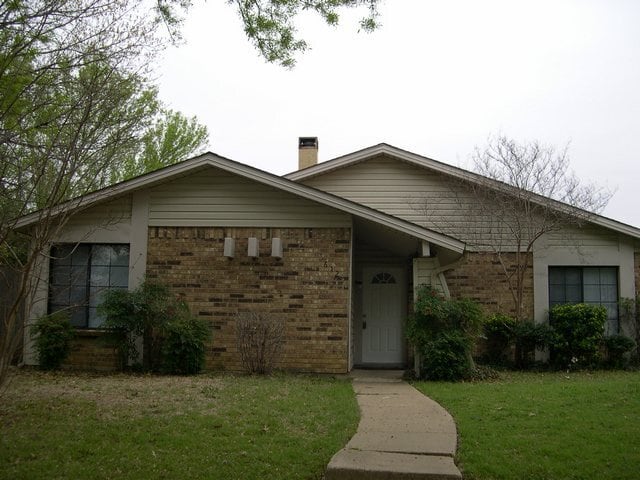 Building Photo - 3 Bedroom House in Plano