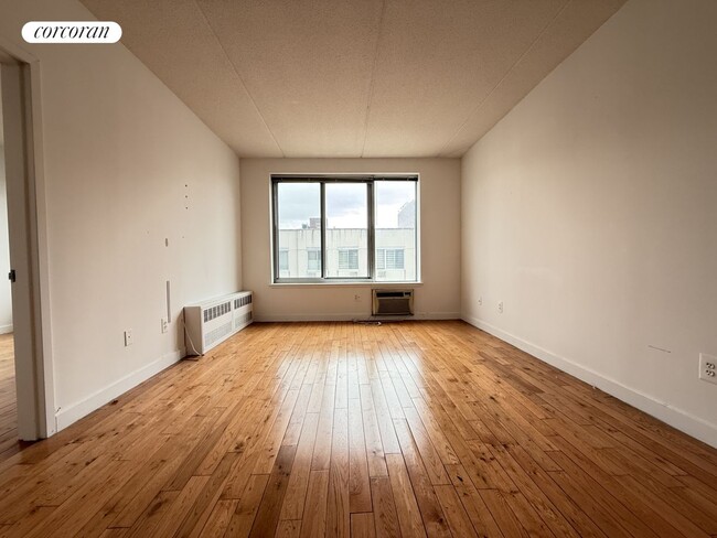 Photo - 32 W 139th St Apartment