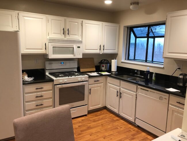 Photo - 1904 33rd Ave Apartment Unit 1