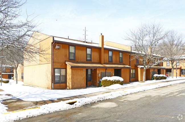 Hulton Arbors - Hulton Arbors Apartments