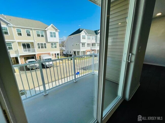 Photo - 102 Dickson Ct