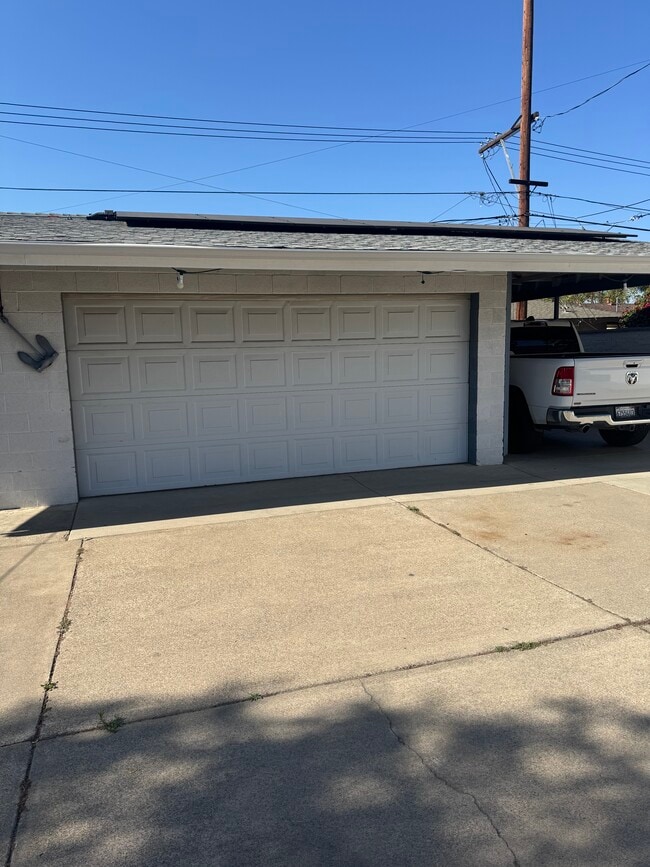 Photo - 2011 E Orange Grove Ave