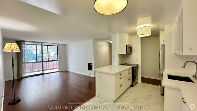 Building Photo - Beautifully Renovated Condo in Prime Location Unit 114