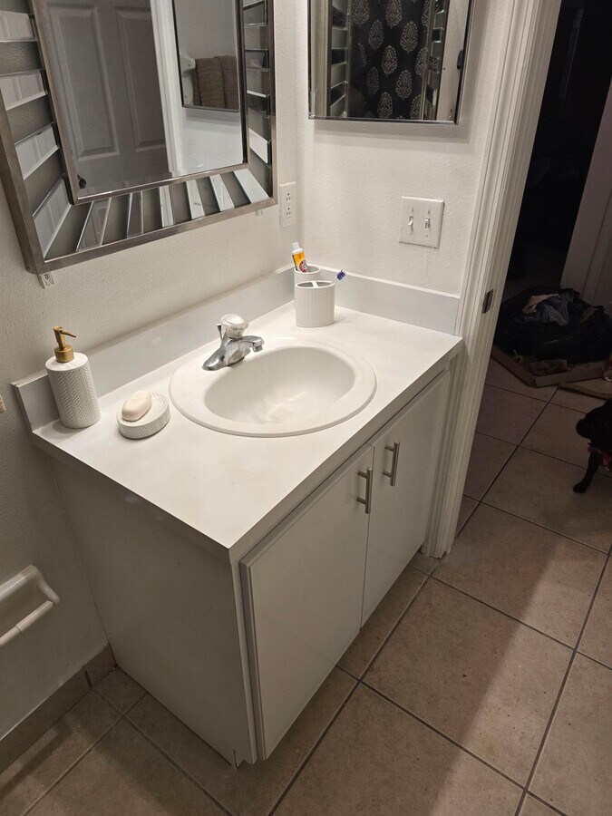 Photo - 136 Knotts Ln