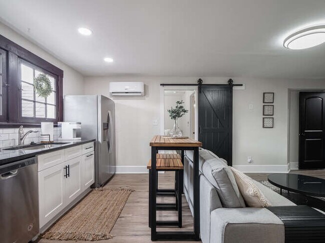 Photo - Kelker Hause