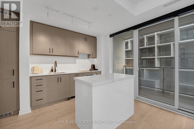 Photo - 9 Tecumseth St. Unit 902